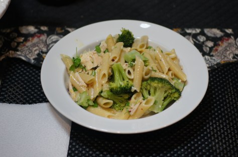 Lemon Pasta with Chicken, Broccoli and Goat Cheese Served