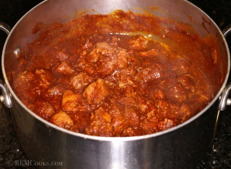 Pot full of Guiso - a beautiful site Guiso de Puerco